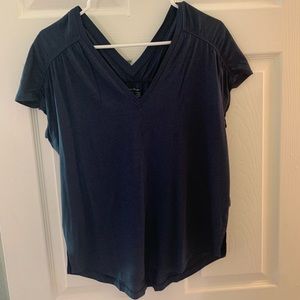 light weight v- neck athleisure top